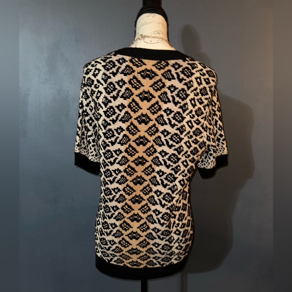 Maeve | Elinore Short Sleeve Animal Print Wool Blend Sweater - Picture 4 of 5